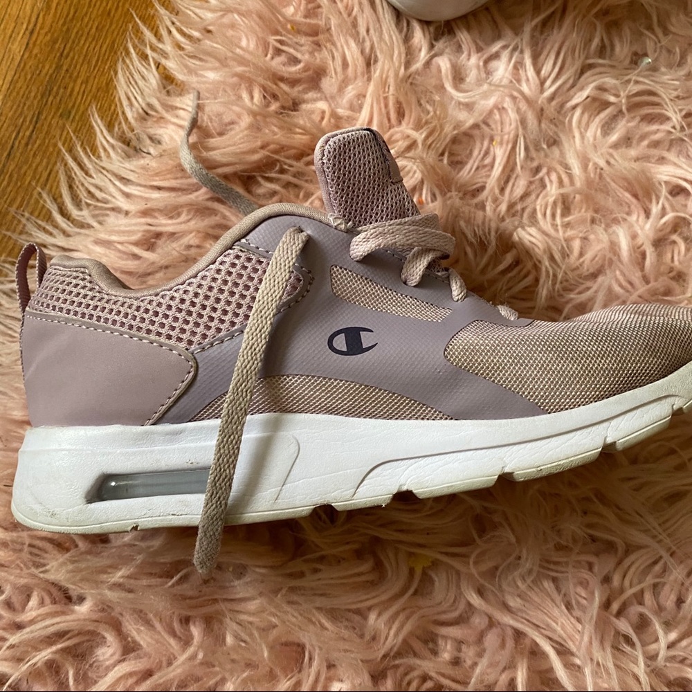 Champion Sneakers